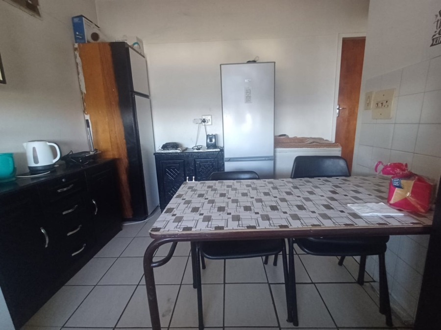 2 Bedroom Property for Sale in Labiance Estate Western Cape